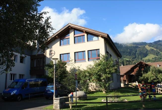 Schulhaus Reutigen